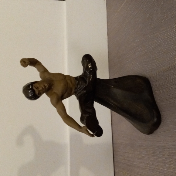 Bruce Lee hand sculpted sculptures figures - Picture 3 of 16